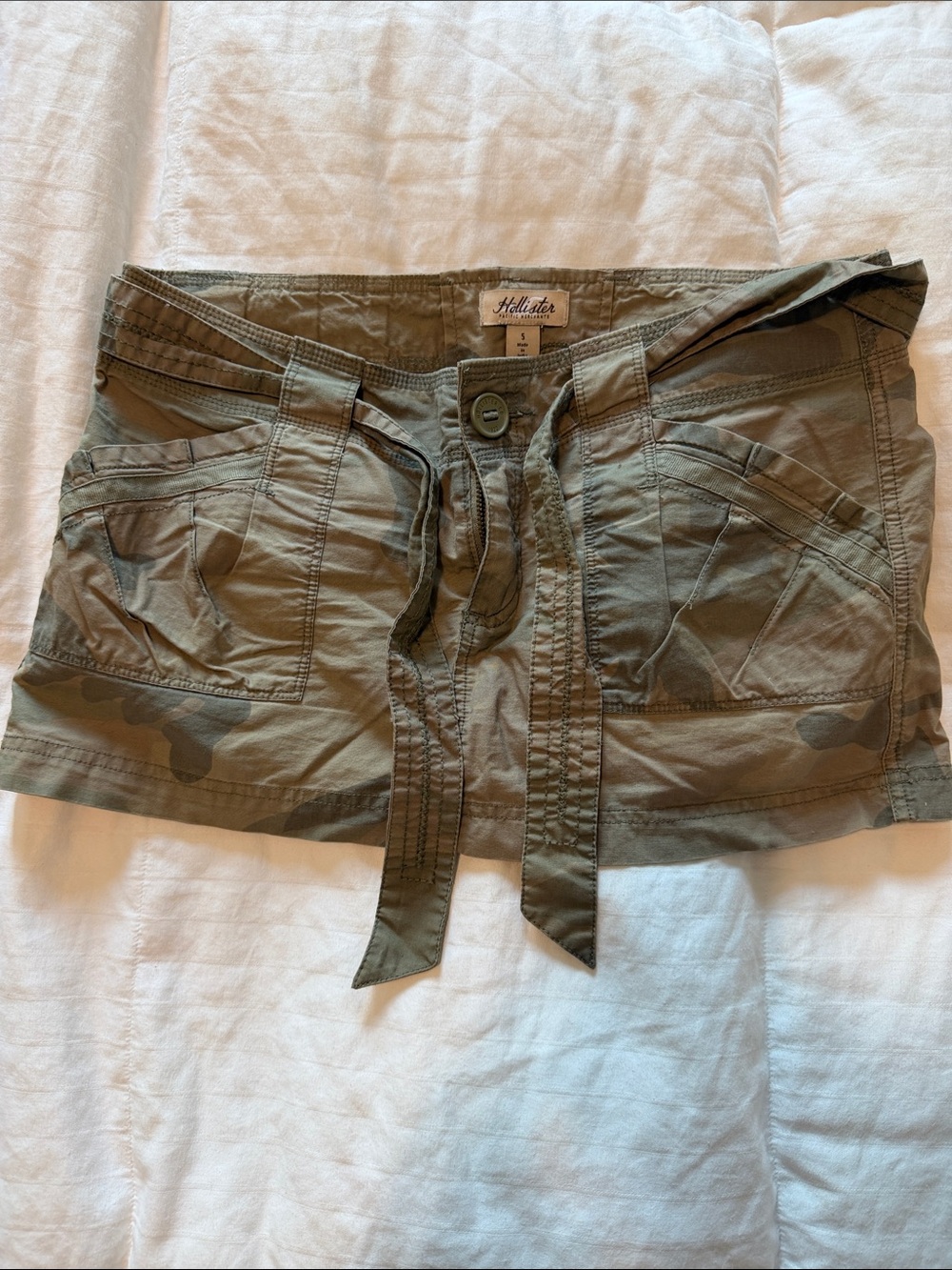 Hollister Olive Tie-Waist Cargo Mini Skirt
